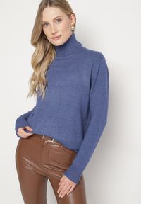 Born2be - Niebieski Casualowy Golf z Wełną o Prostym Kroju Reiselia. Okazja: na co dzień. Typ kołnierza: golf. Kolor: niebieski. Materiał: wełna. Styl: casual