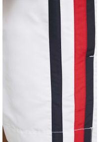 TOMMY HILFIGER - Tommy Hilfiger szorty kąpielowe kolor biały. Kolor: biały. Materiał: tkanina, poliester #2
