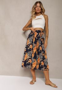 Renee - Granatowo-Pomarańczowe Spodnie High Waist z Szerokimi Nogawkami z Gumką w Talii i Materiałowym Paskiem Berlefia. Stan: podwyższony. Kolor: niebieski. Materiał: materiał. Sezon: lato