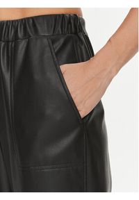 MAX&Co. Spodnie z imitacji skóry Creatico 77840723 Czarny Relaxed Fit. Kolor: czarny. Materiał: syntetyk #3