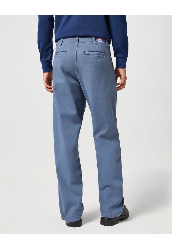 Wrangler - WRANGLER MĘSKIE SPODNIE CHWRANGLER CASEY JONES CHINO RELAXED GRISAI 112356859