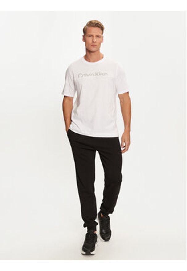 Calvin Klein Performance T-Shirt 00GMF4K142 Biały Regular Fit. Kolor: biały. Materiał: bawełna