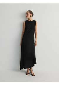 Reserved - Asymetryczna sukienka - czarny. Kolor: czarny. Materiał: dzianina. Typ sukienki: asymetryczne