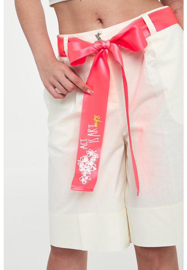 Twinset Milano - Szorty damskie z lnem TWISNET ACTITUDE. Materiał: len