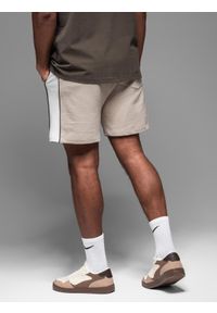 Ombre Clothing - Męskie krótkie dresowe spodenki w szerokie pasy – beżowe V2 OM-SRSK-0182 - XXL. Okazja: na co dzień. Kolor: beżowy. Materiał: dresówka. Długość: krótkie. Styl: sportowy, casual #8