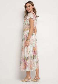 Born2be - Beżowa Sukienka o Rozkloszowanym Kroju z Wiązaniem przy Dekolcie i Paskiem Sorilina. Okazja: na co dzień. Kolor: beżowy. Długość rękawa: krótki rękaw. Wzór: kwiaty. Styl: casual, elegancki #2