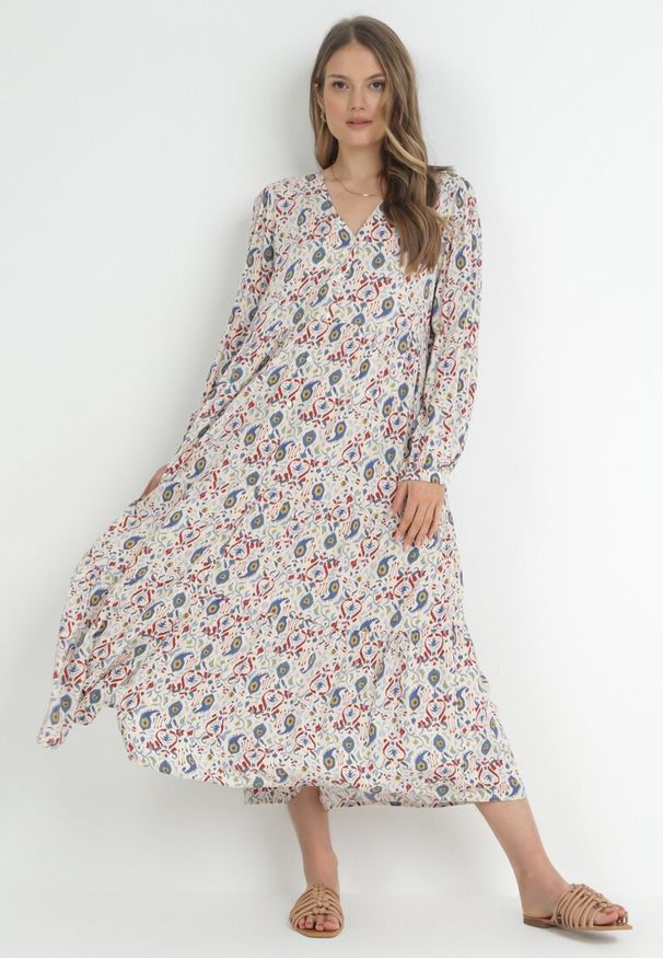 Born2be - Jasnobeżowa Koszulowa Sukienka Rozkloszowana z Falbanką Litia. Kolor: beżowy. Typ sukienki: koszulowe