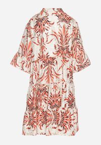 Born2be - Czerwona Rozkloszowana Sukienka z Lnem z Metalicznym Nadrukiem Filasenia. Okazja: na spacer. Typ kołnierza: kołnierz z falbankami, dekolt w kształcie V. Kolor: czerwony. Materiał: len. Wzór: nadruk. Sezon: lato. Styl: elegancki #7