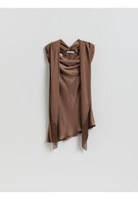 Reserved - Asymetryczna bluzka z szalem - brązowy. Kolor: brązowy. Materiał: tkanina #1