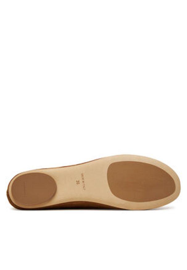 Weekend Max Mara Baleriny Todisuede 2525526074600 Brązowy. Kolor: brązowy. Materiał: skóra, zamsz