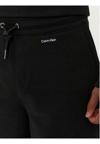 Calvin Klein Szorty sportowe Nano Logo K10K112689 Czarny Regular Fit. Kolor: czarny. Materiał: bawełna. Styl: sportowy #4