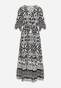 Born2be - Czarna Sukienka Bawełniana w Ornamentalny Wzór z Gumką w Talii Orrielle. Okazja: na co dzień. Typ kołnierza: dekolt w serek. Kolor: czarny. Materiał: bawełna. Typ sukienki: sportowe. Styl: casual, sportowy #4