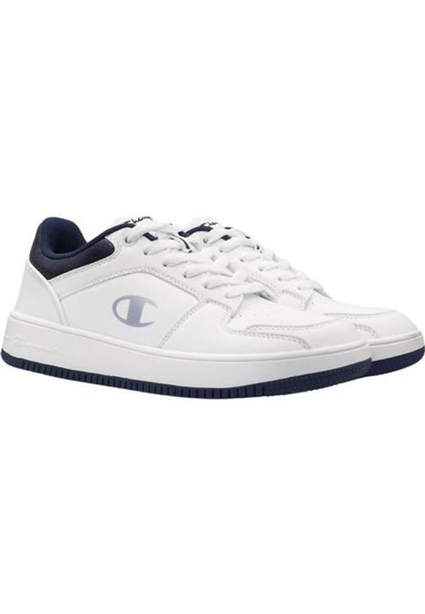Buty do chodzenia damskie Champion Rd18 Foil Low Cut. Zapięcie: sznurówki. Kolor: biały. Materiał: syntetyk, materiał. Szerokość cholewki: normalna. Sport: turystyka piesza