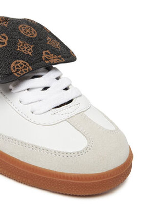 Guess Sneakersy 177199 Biały. Kolor: biały. Materiał: skóra