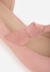 Renee - Różowe Czółenka Vices na Płaskiej Podeszwie ze Skórzaną Wkładką z Supełkiem Liliarine. Okazja: na co dzień, do pracy, na spotkanie biznesowe. Kolor: różowy. Materiał: skóra. Obcas: na płaskiej podeszwie. Styl: klasyczny, casual, biznesowy, elegancki #9