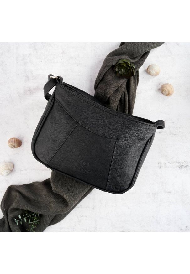 Listonoszka skórzana PAOLO PERUZZI Z-54-BL czarna. Kolor: czarny. Materiał: skórzane. Rodzaj torebki: na ramię