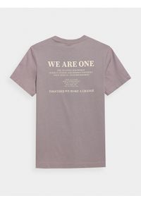 outhorn - T-shirt regular z nadrukiem męski Outhorn - fioletowy. Okazja: na co dzień. Kolor: fioletowy. Materiał: bawełna, jersey. Wzór: nadruk. Styl: casual