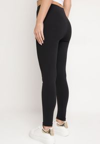 Born2be - Czarne Legginsy z Wysokim Stanem i Gumką w Pasie Norolia. Okazja: na co dzień. Stan: podwyższony. Kolor: czarny. Materiał: dzianina. Styl: wizytowy, elegancki, casual #5