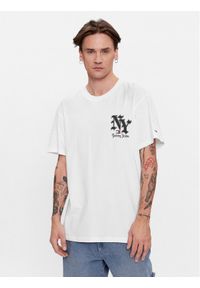 Tommy Jeans T-Shirt NY Grunge Sport DM0DM17744 Biały Classic Fit. Kolor: biały. Materiał: bawełna. Styl: sportowy