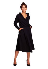 MOE - Rozkloszowana Sukienka z Kapturem - Czarna. Typ kołnierza: kaptur. Kolor: czarny. Materiał: bawełna, elastan #1
