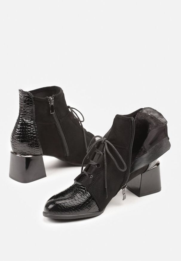 Born2be - Czarne Botki Trzewiki Vices na Obcasie z Lakierowanymi Wstawkami Adanella. Okazja: na co dzień. Kolor: czarny. Materiał: lakier. Obcas: na obcasie. Styl: casual, elegancki. Wysokość obcasa: średni