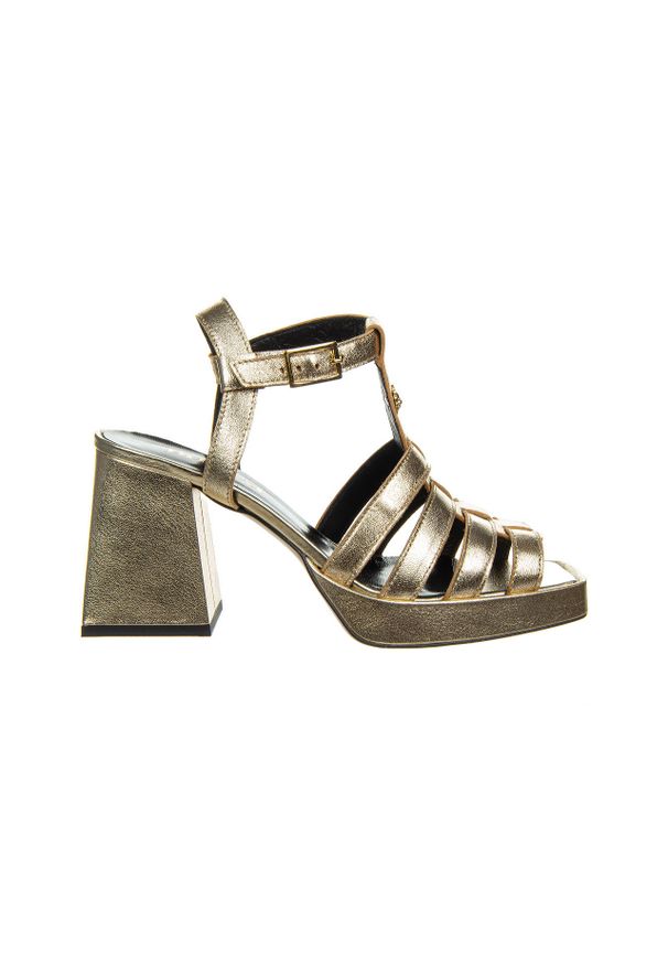 Sandały Bayla-157 4550 074-P Złoty Lico 157036, Skóra naturalna - 39. Zapięcie: pasek. Kolor: złoty. Materiał: skóra. Obcas: na obcasie. Wysokość obcasa: średni