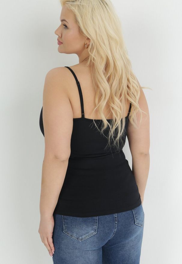 Born2be - Czarny Top na Cienkich Regulowanych Ramiączkach z Okrągłym Dekoltem Narenia. Okazja: na co dzień. Kolor: czarny. Materiał: jeans, materiał, bawełna. Długość rękawa: na ramiączkach. Styl: klasyczny, casual, elegancki