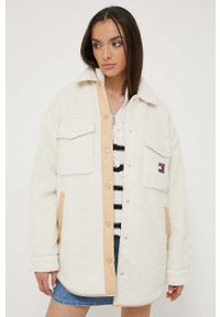 Tommy Jeans kurtka dwustronna damska kolor beżowy przejściowa oversize. Kolor: beżowy. Materiał: poliester #6