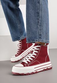 Renee - Czerwone Trampki na Platformie za Kostkę Blokkie. Okazja: na co dzień. Wysokość cholewki: za kostkę. Kolor: czerwony. Materiał: jeans, skóra. Obcas: na platformie. Styl: casual #5