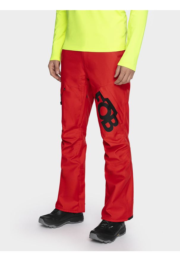 4f - Spodnie snowboardowe męskie. Kolor: czerwony. Materiał: materiał. Sezon: zima. Sport: snowboard