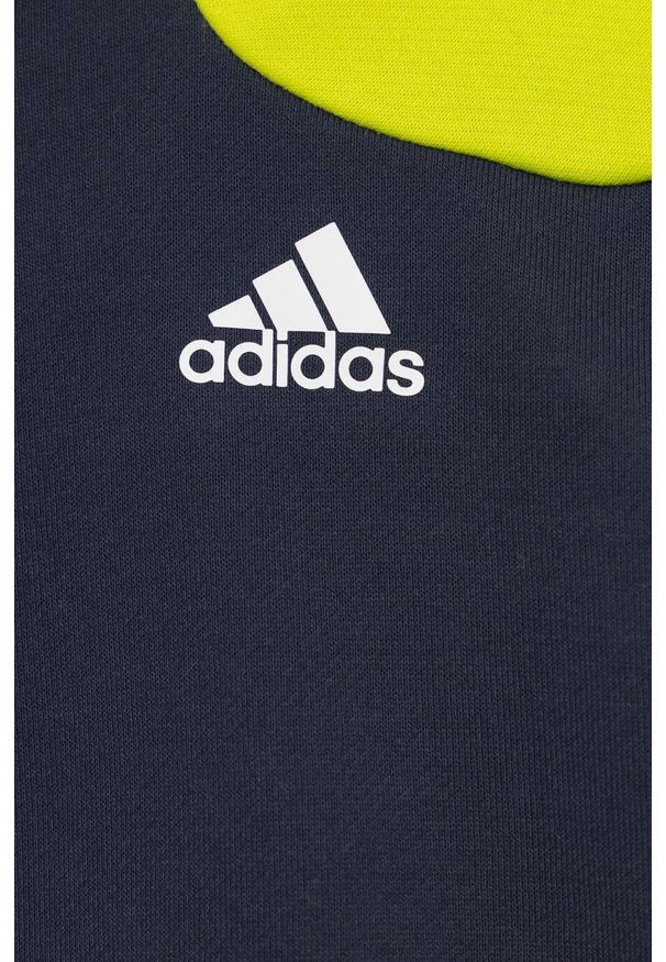 adidas Performance bluza dziecięca kolor granatowy z kapturem z nadrukiem. Typ kołnierza: kaptur. Kolor: niebieski. Materiał: materiał. Długość rękawa: raglanowy rękaw. Wzór: nadruk