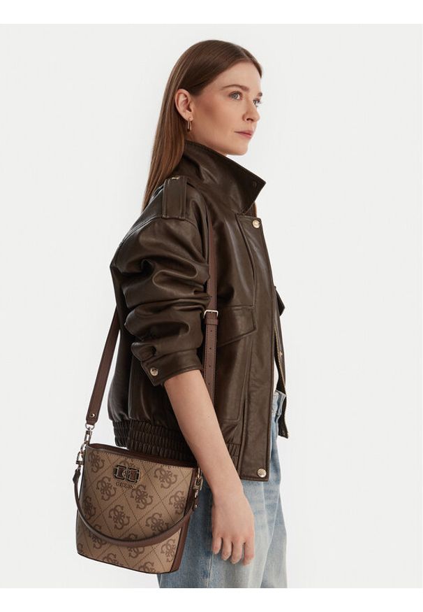 Guess Torebka Karnilla Logo HWOS99 01010 Brązowy. Kolor: brązowy. Materiał: skórzane