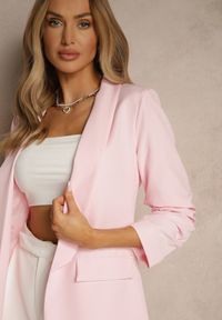 Renee - Jasnoróżowa Gładka Marynarka z Rękawami 7/8 i Klapami Adylia. Kolor: różowy. Wzór: gładki. Styl: elegancki #5