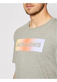 Jack & Jones - Jack&Jones Komplet t-shirt i szorty sportowe Jacbrad 12192767 Szary Regular Fit. Kolor: szary. Styl: sportowy #10