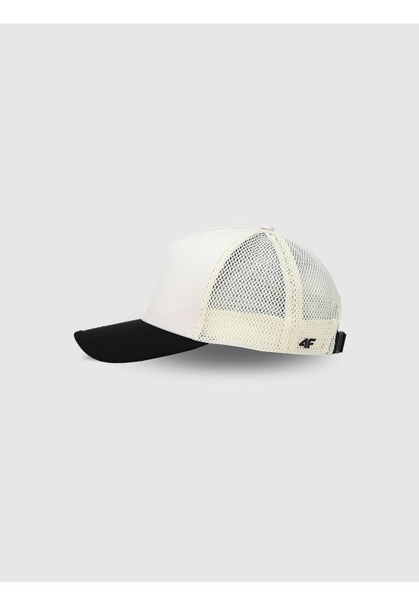 4f - 4F Czapka trucker z daszkiem uniseks - biała S/M. Kolor: biały. Materiał: materiał, syntetyk. Sezon: lato. Styl: sportowy, casual
