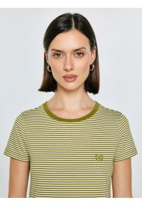 Big-Star - Koszulka damska w paski z haftem khaki Zenaisa 301. Okazja: na co dzień. Kolor: zielony. Materiał: dzianina, jeans, materiał. Długość rękawa: krótki rękaw. Długość: krótkie. Wzór: haft, paski. Styl: casual, elegancki, retro, klasyczny #5