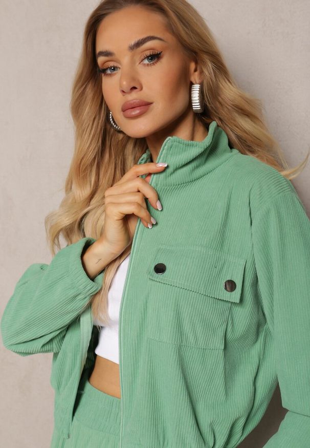 Renee - Zielony Komplet Dresowy w Prążki Bluza Kurtka Rozpinana z Kołnierzykiem i Spodnie Lisulla. Kolor: zielony. Materiał: dresówka. Wzór: prążki. Sport: turystyka piesza