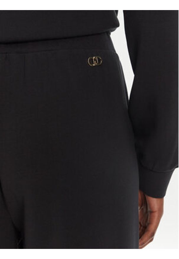 Liu Jo Sport Spodnie dresowe TA5229 J4869 Czarny Relaxed Fit. Kolor: czarny. Materiał: syntetyk