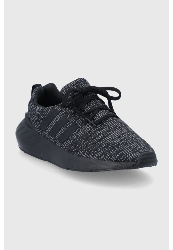 adidas Originals - Buty dziecięce Swift Run 22. Nosek buta: okrągły. Zapięcie: sznurówki. Kolor: czarny. Materiał: guma. Sport: bieganie