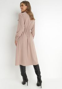 Born2be - Beżowa Sukienka Koszulowa Pildia. Okazja: na co dzień. Kolor: beżowy. Materiał: tkanina. Długość rękawa: długi rękaw. Typ sukienki: koszulowe. Styl: casual, elegancki. Długość: midi #4