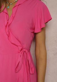 Renee - Fuksjowa Sukienka z Wiskozy Amathomela. Kolor: różowy. Materiał: wiskoza. Typ sukienki: kopertowe. Styl: klasyczny. Długość: mini