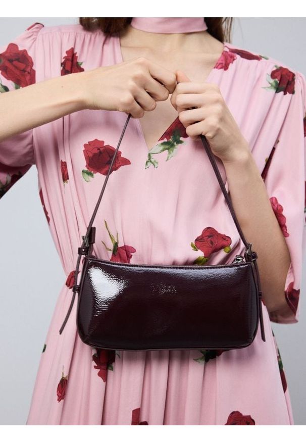 Reserved - Torebka na ramię - mahoniowy. Kolor: brązowy. Materiał: skórzane. Rodzaj torebki: na ramię