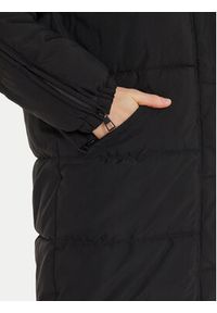 JDY Kurtka zimowa Flotte 15330181 Czarny Regular Fit. Kolor: czarny. Materiał: syntetyk. Sezon: zima