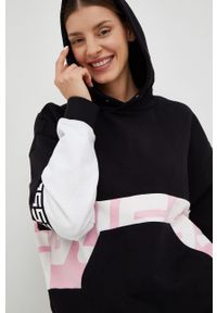 Guess bluza bawełniana damska kolor różowy z kapturem wzorzysta. Typ kołnierza: kaptur. Kolor: różowy. Materiał: bawełna #5