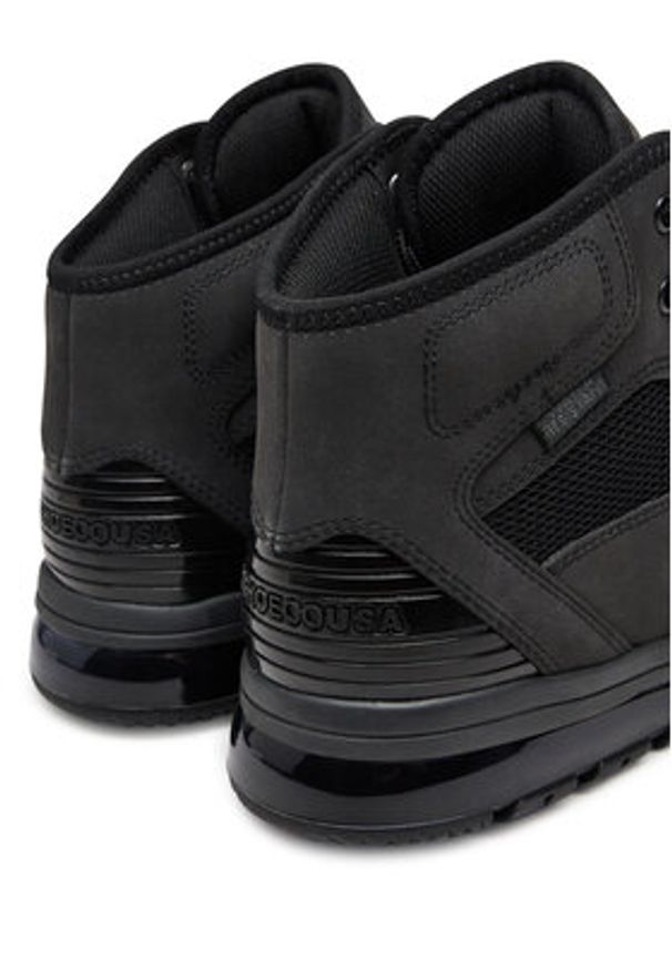 DC Sneakersy Versatile Hi Wr ADYB100019-3BK Czarny. Kolor: czarny. Materiał: skóra