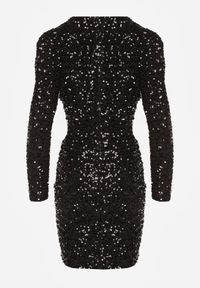 Born2be - Czarna Dopasowana Sukienka o Eleganckim Kroju z Dekoltem w Serek i Cekinami Iwedama. Okazja: na imprezę. Typ kołnierza: dekolt w serek. Kolor: czarny. Materiał: poliester. Wzór: aplikacja, gładki. Styl: elegancki #7