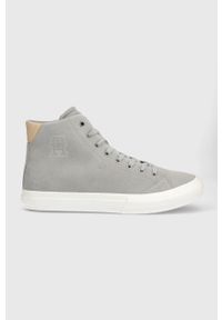 TOMMY HILFIGER - Tommy Hilfiger trampki zamszowe TH HI VULC STREET SUEDE kolor szary FM0FM04797. Nosek buta: okrągły. Zapięcie: sznurówki. Kolor: szary. Materiał: zamsz. Styl: street #1