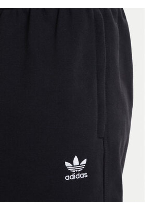 Adidas - adidas Szorty sportowe Trefoil Essentials JV6054 Czarny Loose Fit. Kolor: czarny. Materiał: bawełna. Styl: sportowy