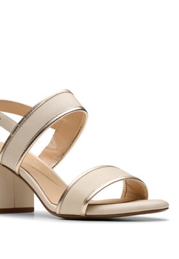 Clarks Sandały Ezoria Sling 26181301 Beżowy. Kolor: beżowy. Materiał: skóra