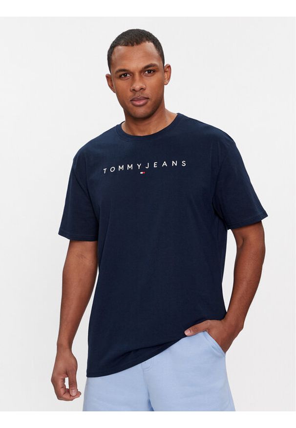 Tommy Jeans T-Shirt Linear Logo DM0DM17993 Granatowy Regular Fit. Kolor: niebieski. Materiał: bawełna